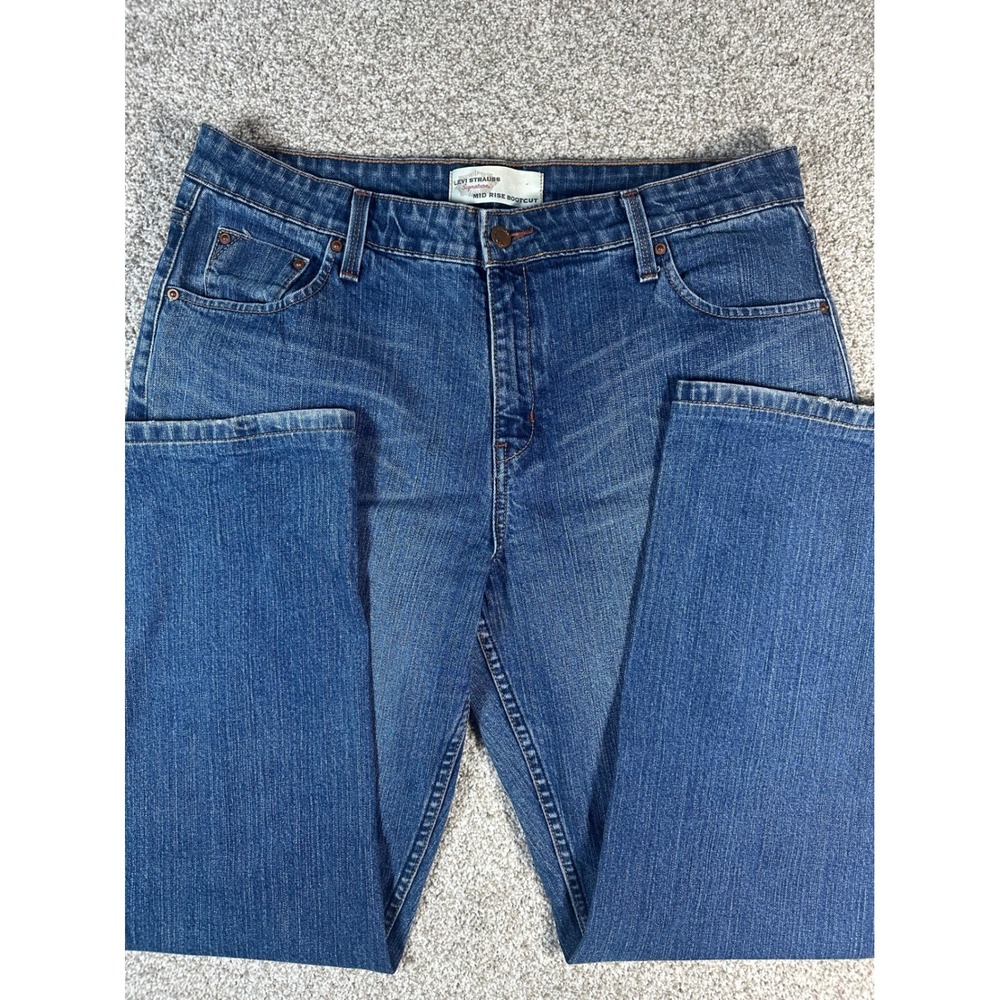 Levi Strauss Signature Womens 16 Medium Mid Rise Bootcut Jeans Blue Denim